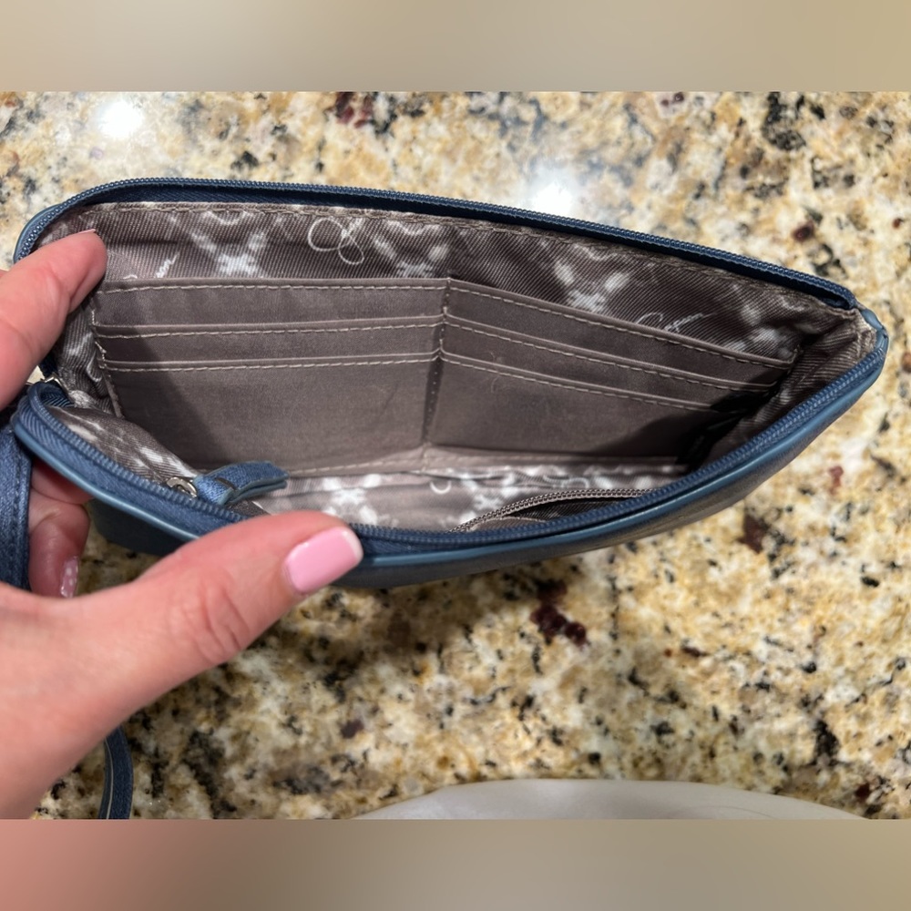 Wallet - Picture 4 of 5